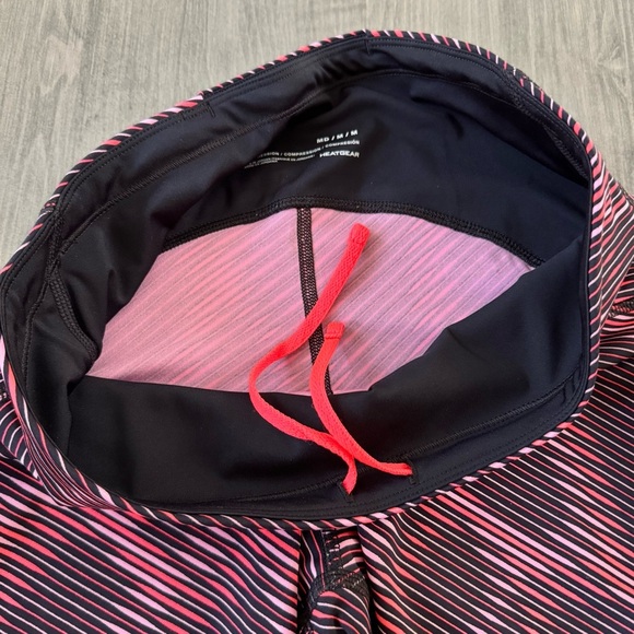 Under Armour HeatGear Compression Fly Fast running Crop Leggings size M - Picture 6 of 9